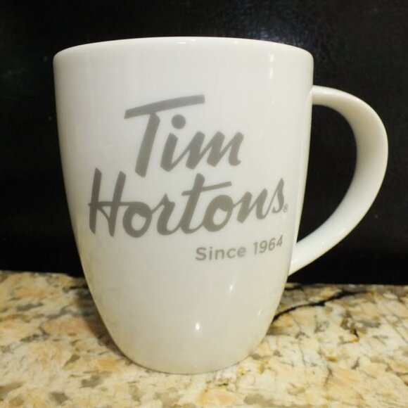 Tim Hortons Limited Edition Mug Green Inside - Picture 1 of 4